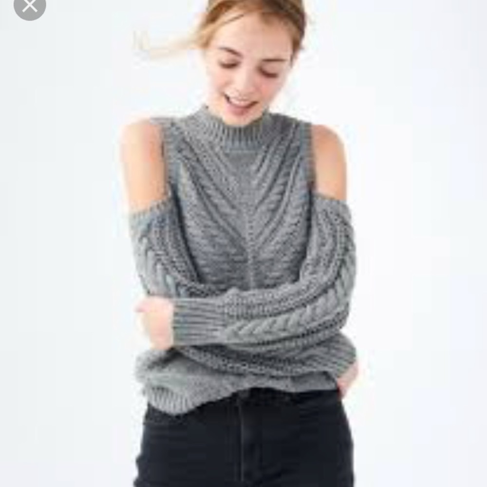 Navy blue Cold shoulder sweater